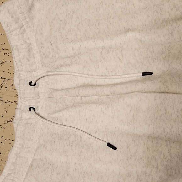 Nike Swoosh Embroidered Jogger Sweat Pants - Picture 4 of 10